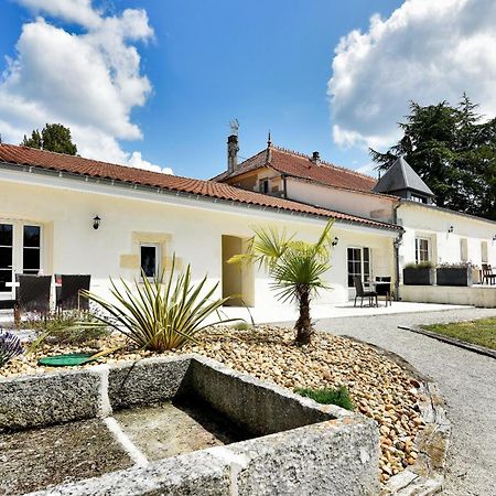 Bed and Breakfast Domaine D' Arcalis Archiac Экстерьер фото